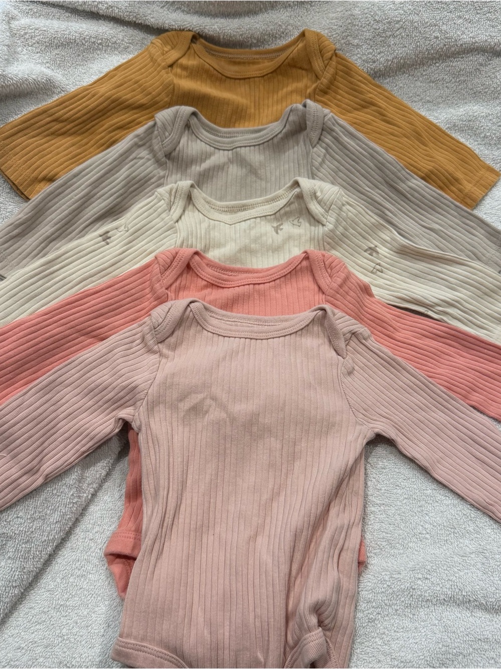 Set 5 Ribbed Cloud Island Long Sleeve Baby Bodysuit 100% Cotton pink taupe 0-3M